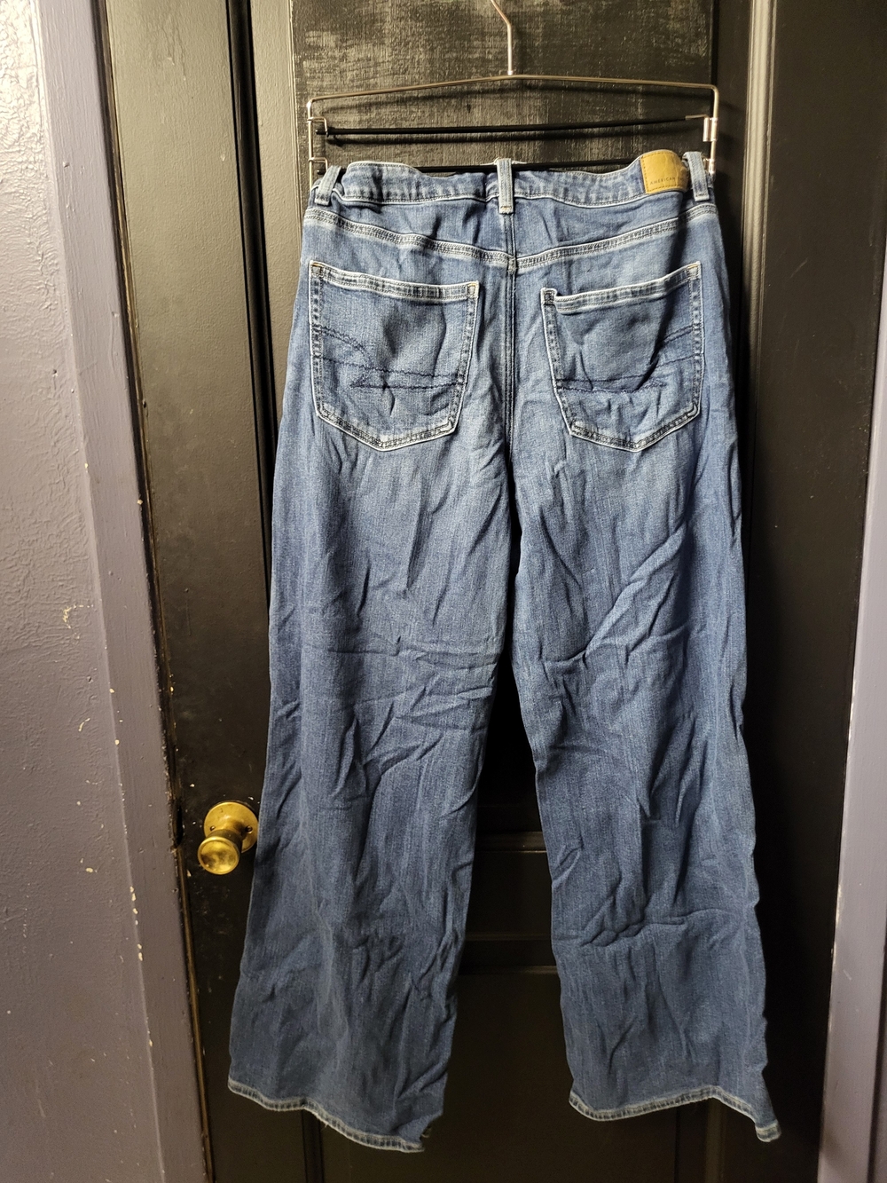 American Eagle Outfitters Women's Light Blue Boyfriend Jeans